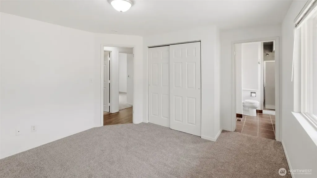 20122 32nd Avenue W Lynnwood WA 98036