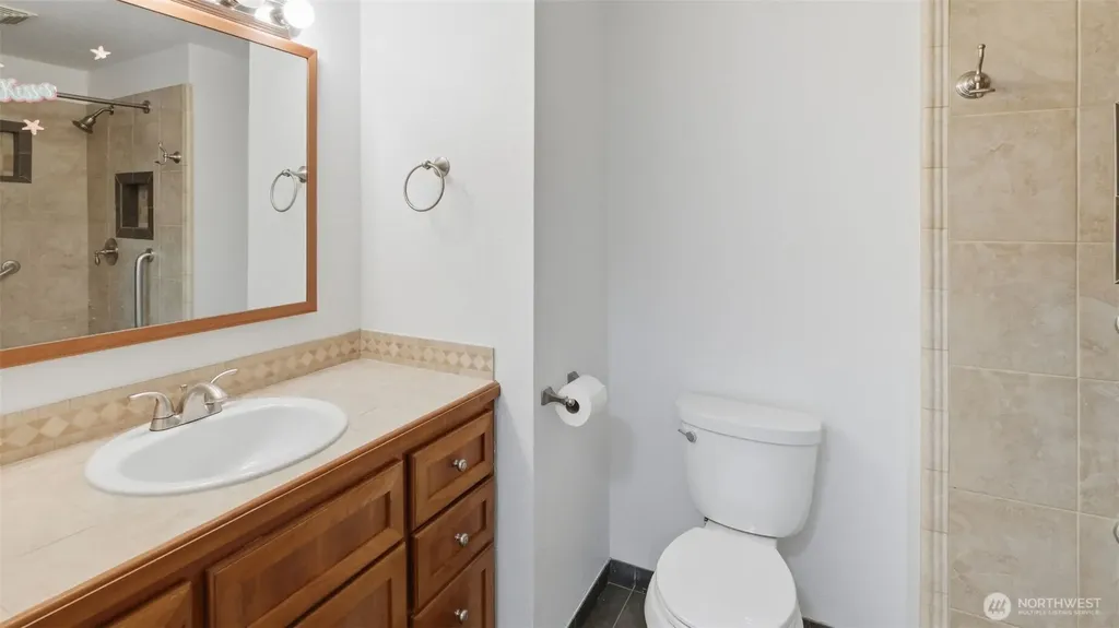 20122 32nd Avenue W Lynnwood WA 98036