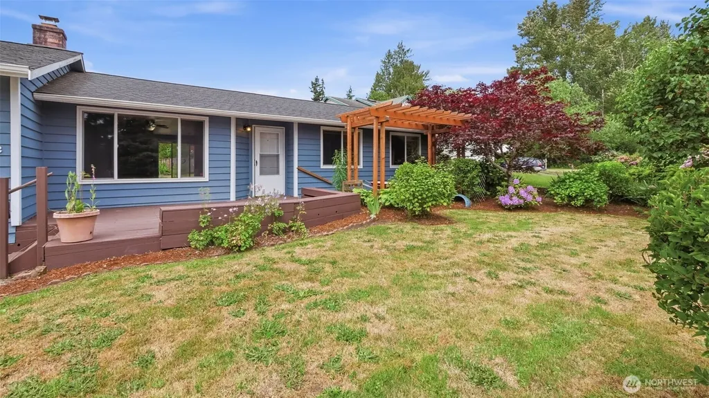 20122 32nd Avenue W Lynnwood WA 98036