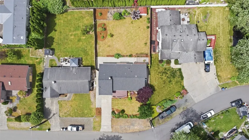 20122 32nd Avenue W Lynnwood WA 98036