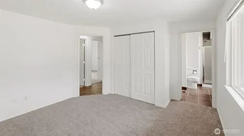 20122 32nd Avenue W Lynnwood WA 98036