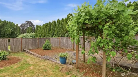 20122 32nd Avenue W Lynnwood WA 98036