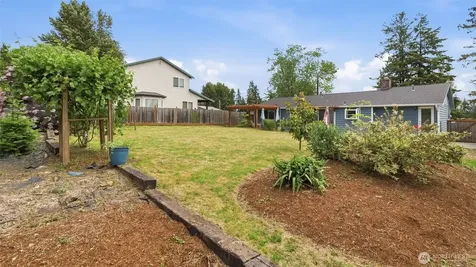 20122 32nd Avenue W Lynnwood WA 98036