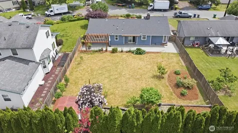 20122 32nd Avenue W Lynnwood WA 98036