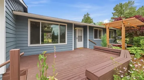 20122 32nd Avenue W Lynnwood WA 98036