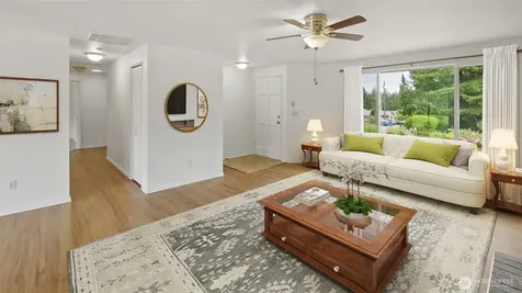 20122 32nd Avenue W Lynnwood WA 98036