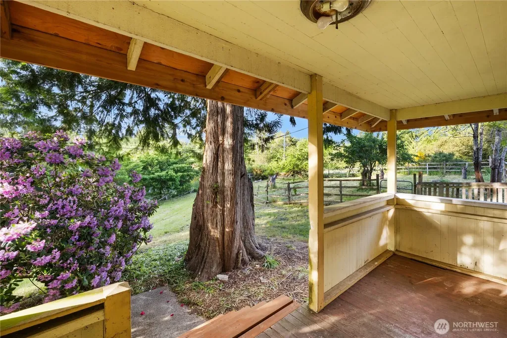 17816 Herron Road NW Lakebay WA 98349