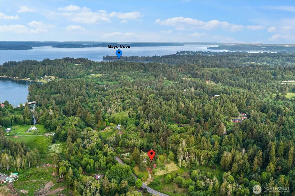 17816 Herron Road NW Lakebay WA 98349