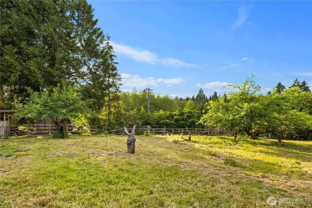 17816 Herron Road NW Lakebay WA 98349