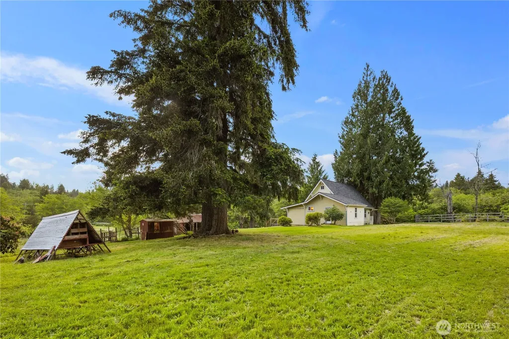 17816 Herron Road NW Lakebay WA 98349