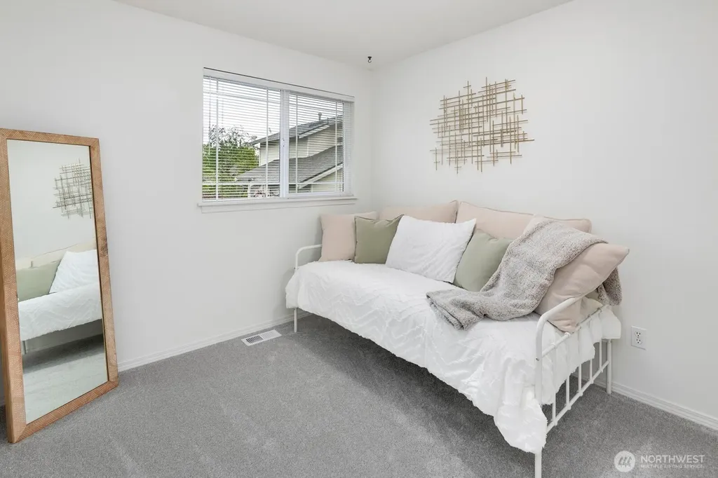 2515 141st Place SW Lynnwood WA 98087