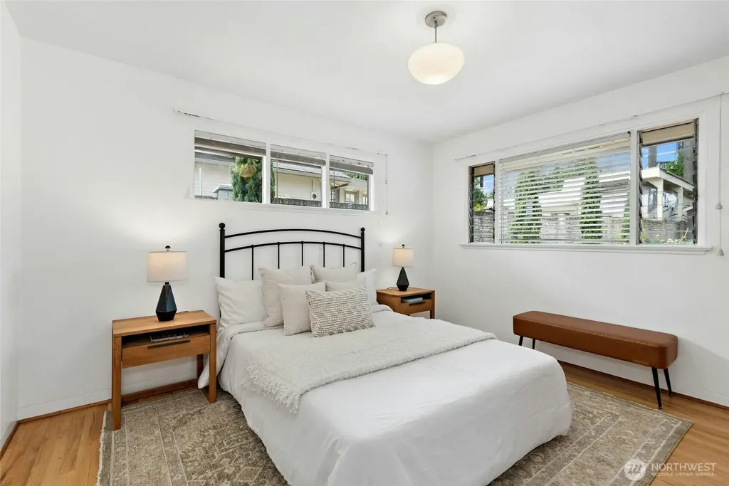 4612 View Drive Everett WA 98920