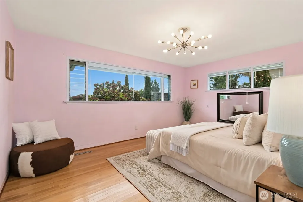 4612 View Drive Everett WA 98920