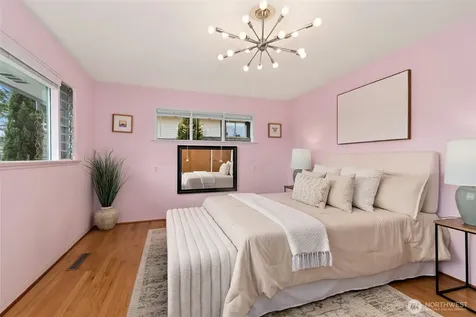 4612 View Drive Everett WA 98920