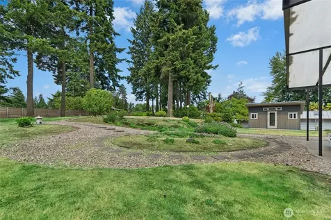 4612 View Drive Everett WA 98920