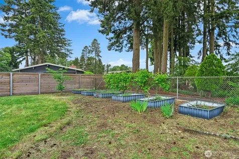 4612 View Drive Everett WA 98920