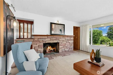 4612 View Drive Everett WA 98920
