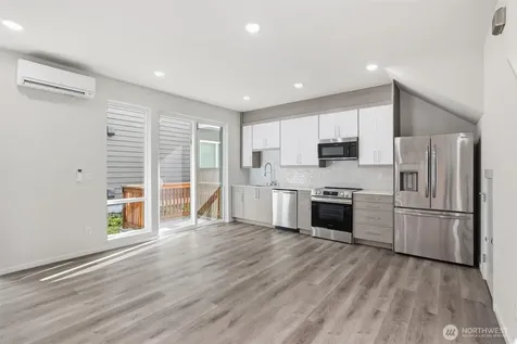 1816 24th Avenue S Seattle WA 98144