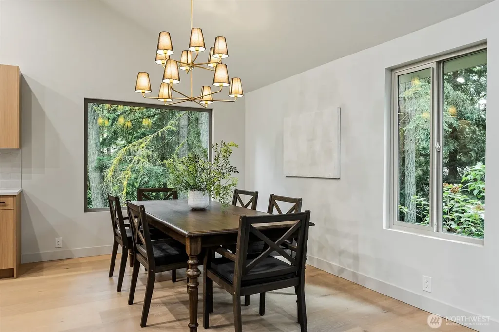 18818 181st Place NE Woodinville WA 98077
