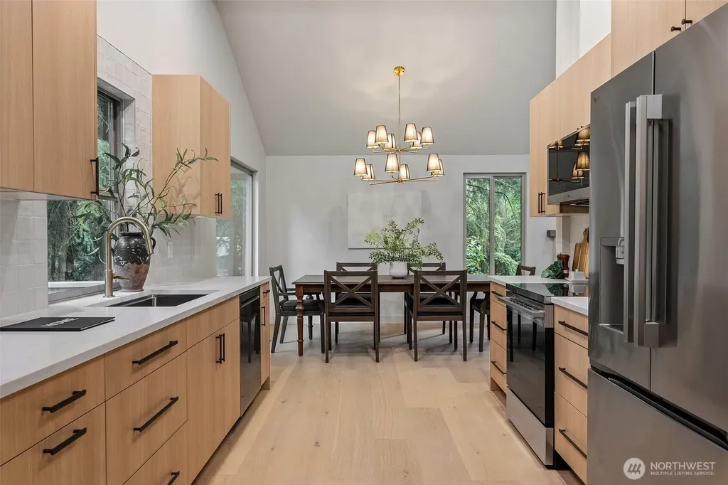 18818 181st Place NE Woodinville WA 98077