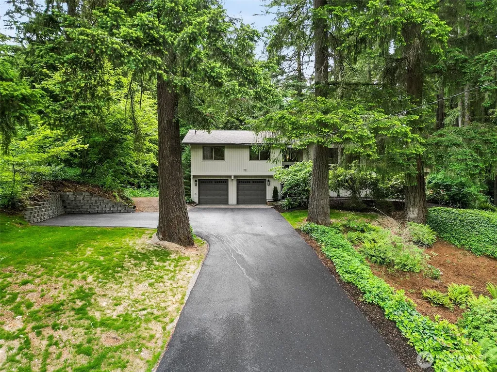 18818 181st Place NE Woodinville WA 98077