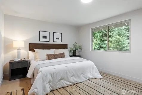 18818 181st Place NE Woodinville WA 98077