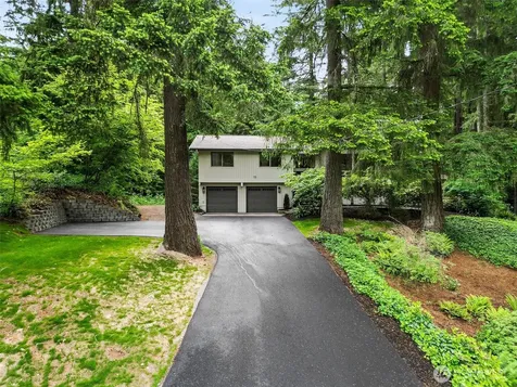 18818 181st Place NE Woodinville WA 98077