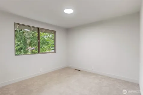 18818 181st Place NE Woodinville WA 98077