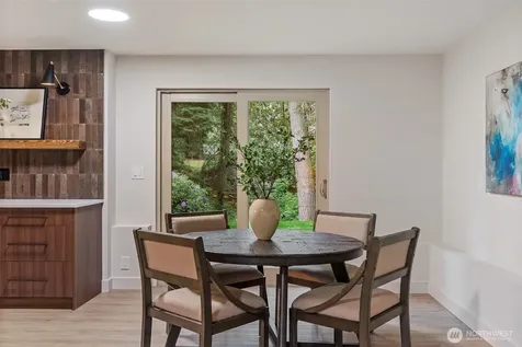 18818 181st Place NE Woodinville WA 98077