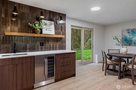 18818 181st Place NE Woodinville WA 98077
