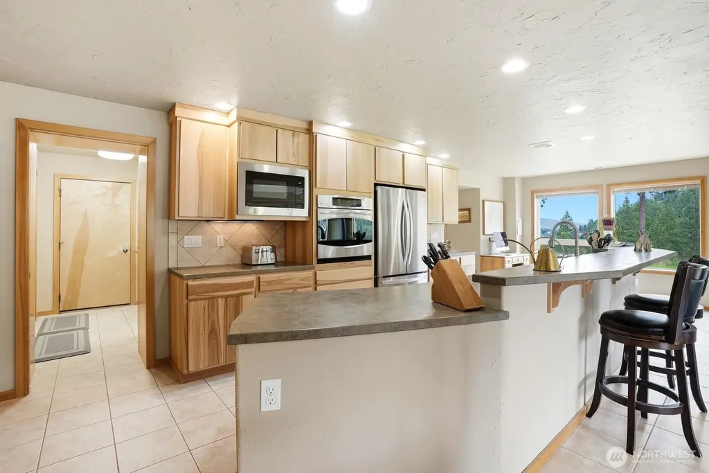 7895 N Fork Road Yakima WA 98903