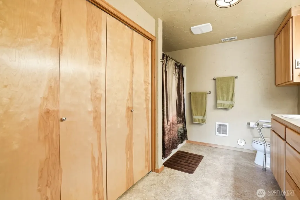 7895 N Fork Road Yakima WA 98903