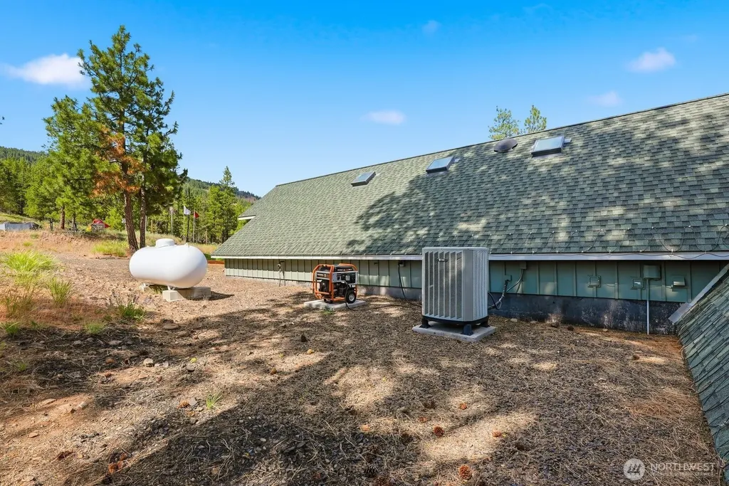 7895 N Fork Road Yakima WA 98903
