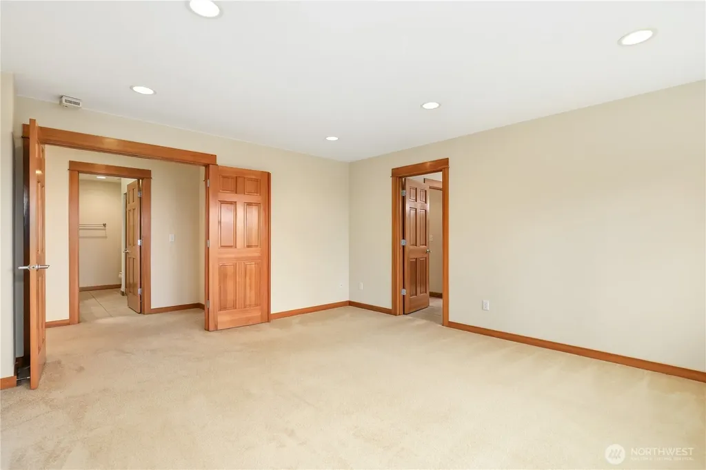1963 NW Rampart Ridge Court Bremerton WA 98311