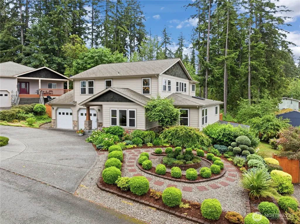 1963 NW Rampart Ridge Court Bremerton WA 98311