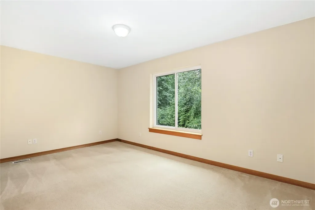 1963 NW Rampart Ridge Court Bremerton WA 98311