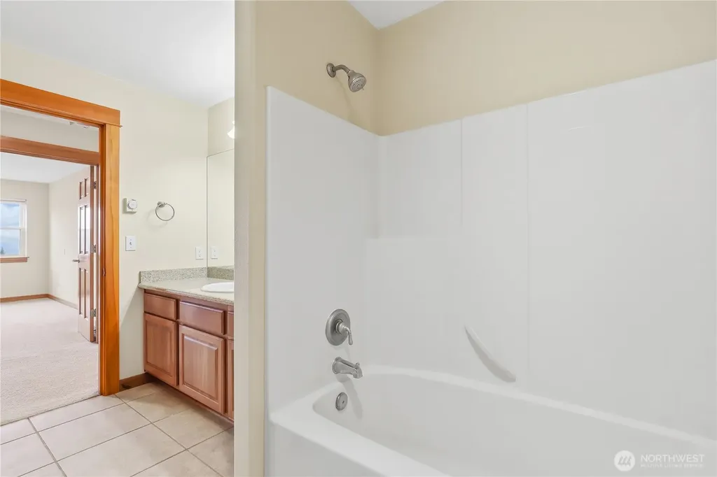 1963 NW Rampart Ridge Court Bremerton WA 98311