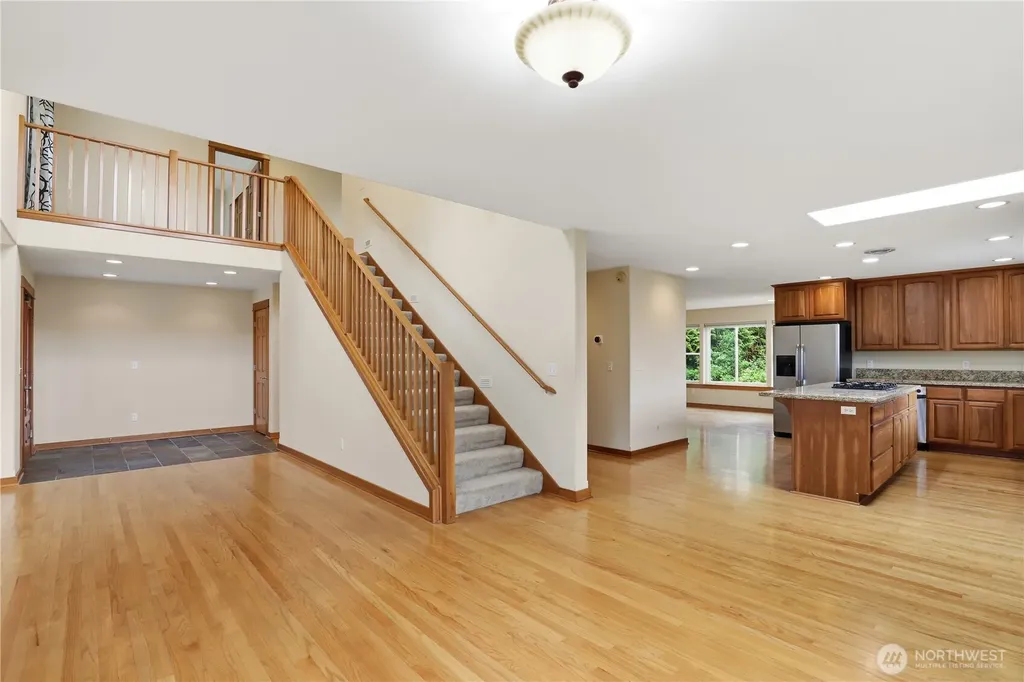 1963 NW Rampart Ridge Court Bremerton WA 98311