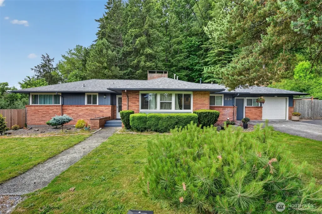 621 E Summa Street Centralia WA 98531