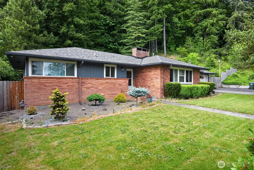 621 E Summa Street Centralia WA 98531