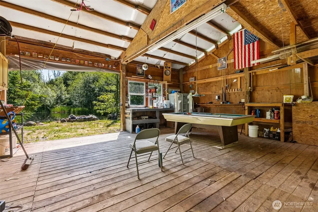 15711 Vail Cut Off Road SE Rainier WA 98576