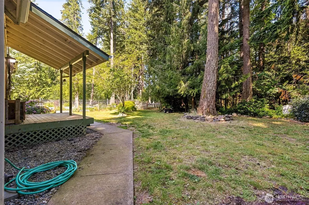 15711 Vail Cut Off Road SE Rainier WA 98576