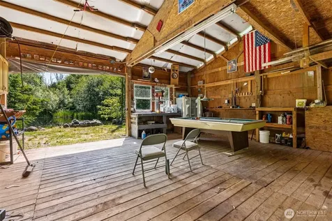 15711 Vail Cut Off Road SE Rainier WA 98576