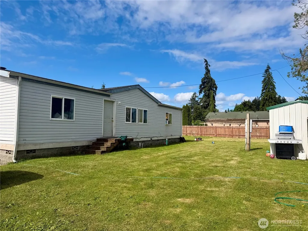 6823 201st Avenue SW Centralia WA 98531