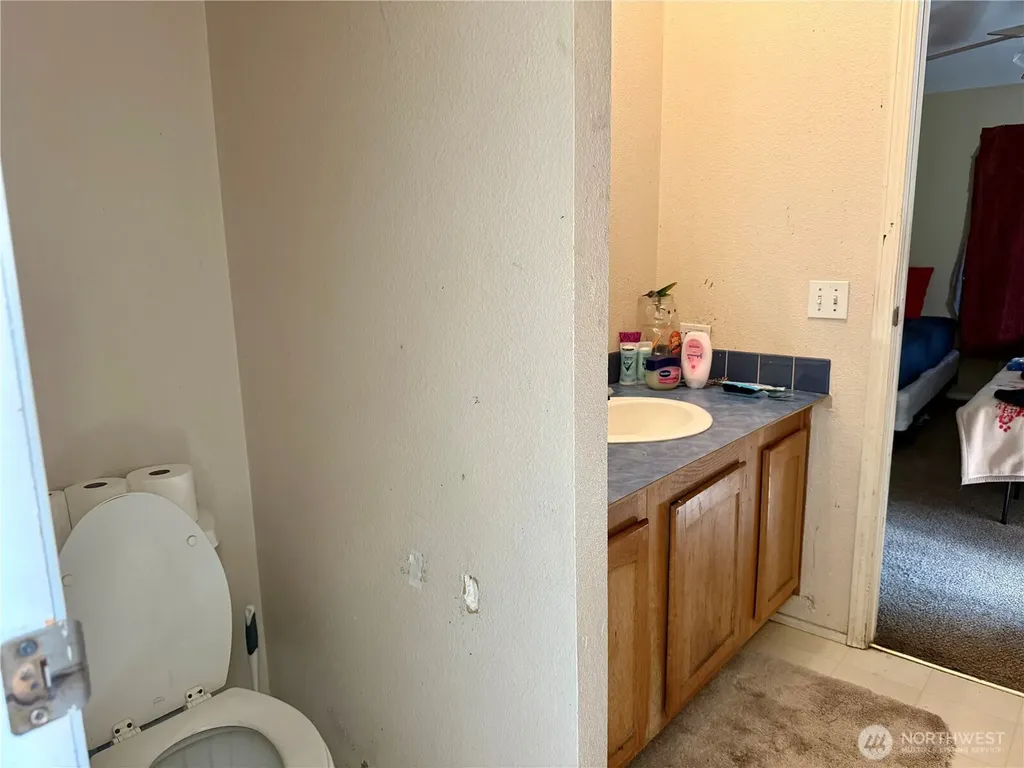 6823 201st Avenue SW Centralia WA 98531