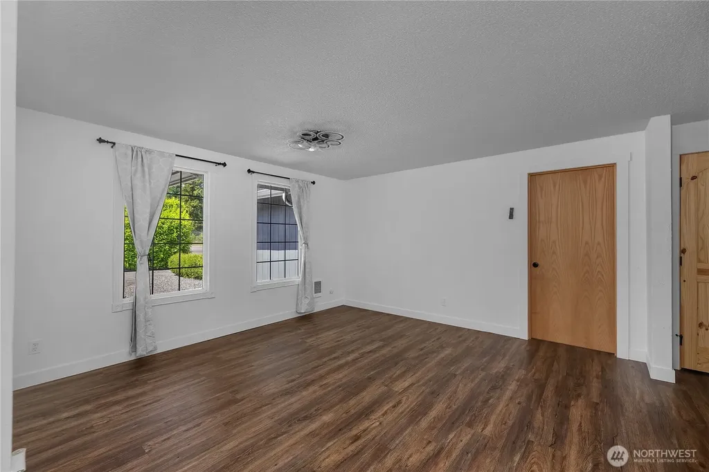 18426 Old Hwy 99 SW Rochester WA 98579