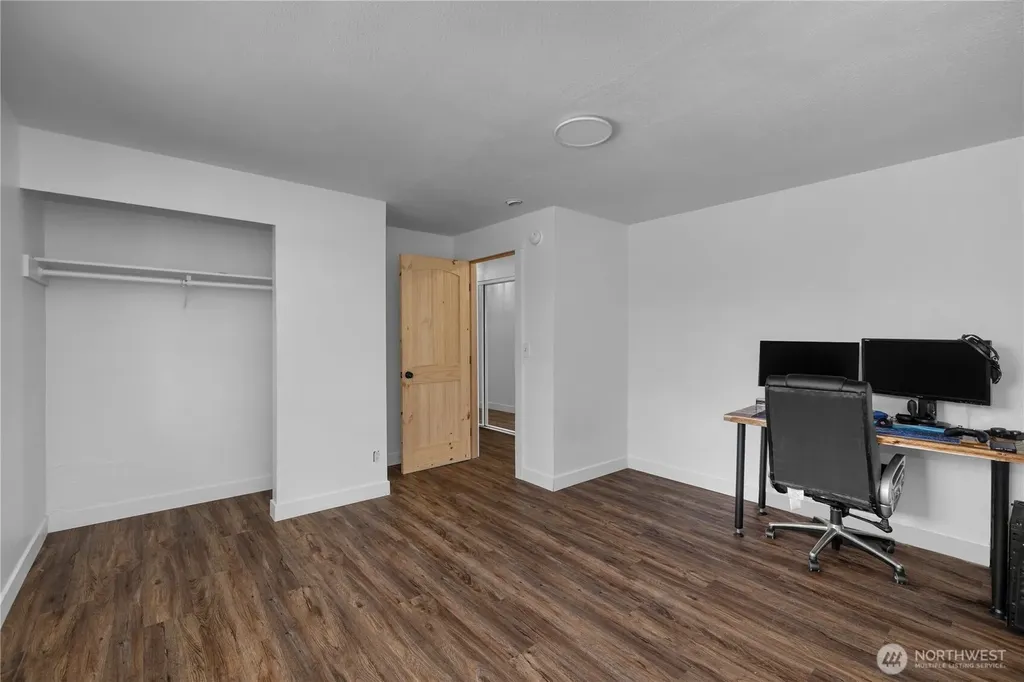 18426 Old Hwy 99 SW Rochester WA 98579