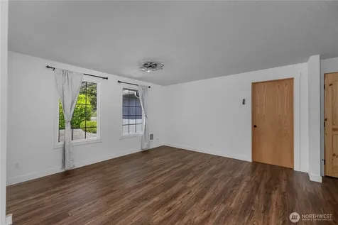 18426 Old Hwy 99 SW Rochester WA 98579
