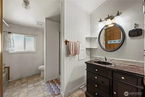 3036 Emerald Crescent Court Camano Island WA 98282