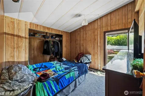 3036 Emerald Crescent Court Camano Island WA 98282